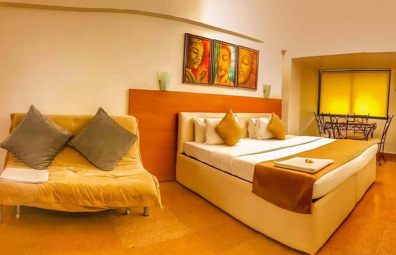Hotel Samraj Mumbai  Buitenkant foto