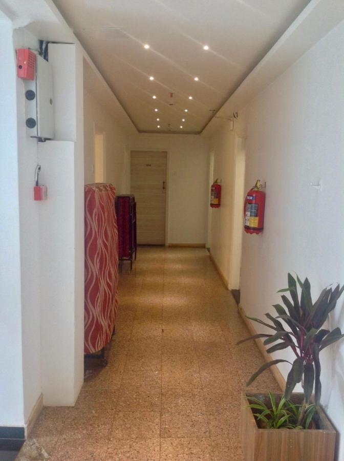Hotel Samraj Mumbai  Buitenkant foto