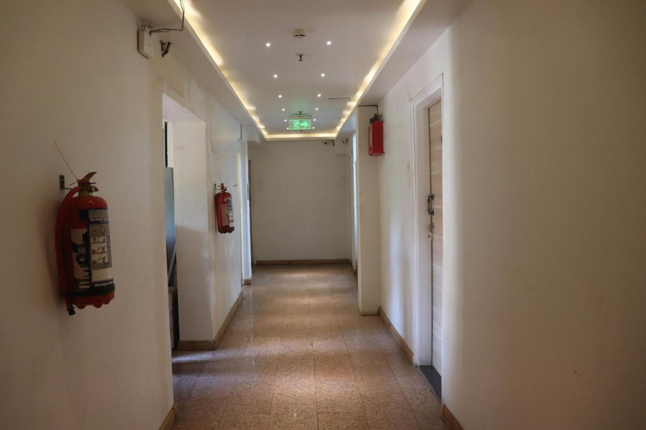 Hotel Samraj Mumbai  Buitenkant foto